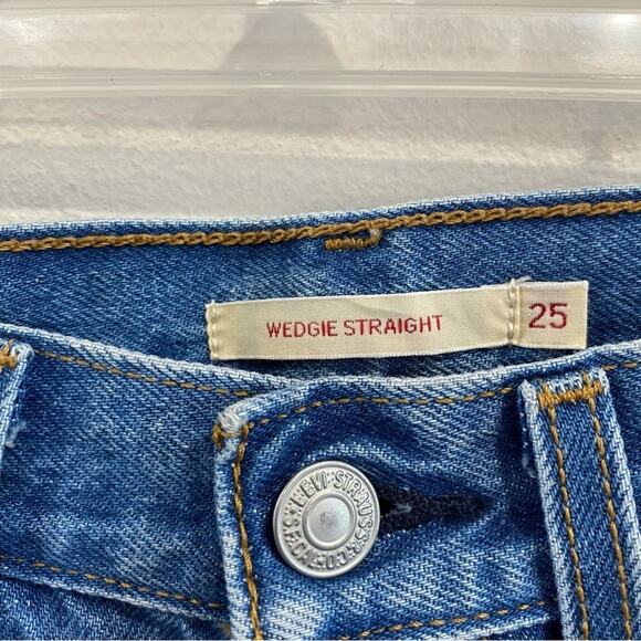 Levi’s Wedgie Straight Blue High Rise Vintage Look Jeans Size 25 - Picture 10 of 14